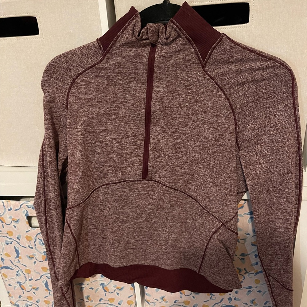 Lululemon quarter zip size 8